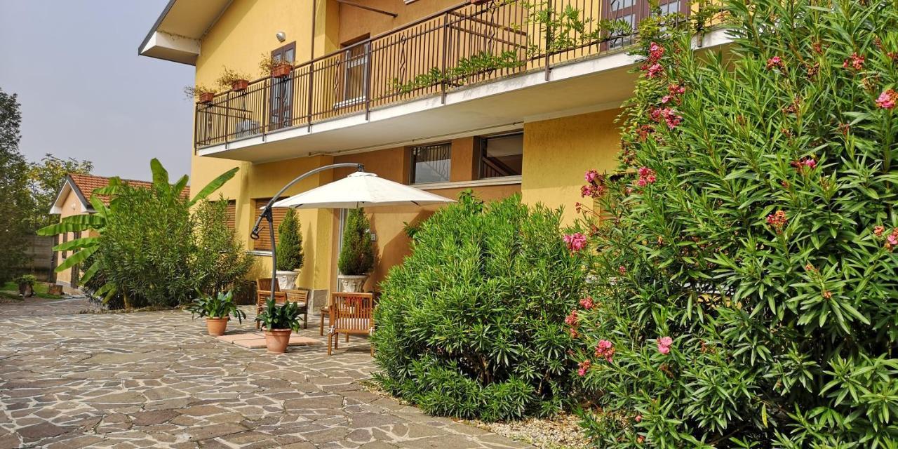 B&B Paola E Francesco San Martino Siccomario Exteriör bild